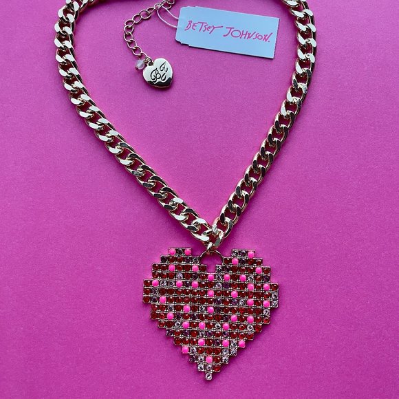 NWT Betsey Johnson Heart Necklace - Pink & Red Rhinestone Heart Thick Gold Chain - Picture 2 of 8